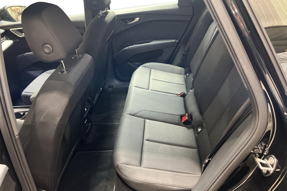 Audi Q4 e-tron 45 Progress 5d