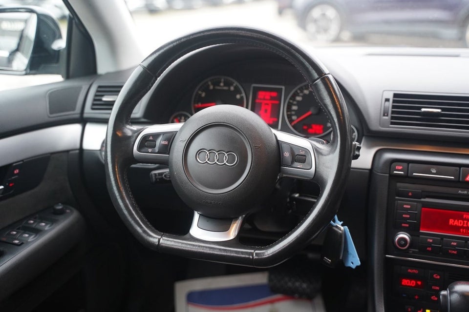 Audi A4 1,8 T 163 Multitr. 4d