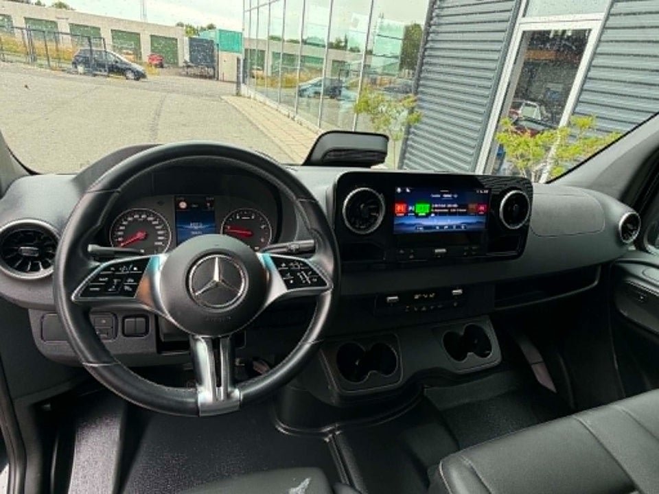 Mercedes Sprinter 317 2,0 CDi A2 Chassis SELECT aut. RWD 2d