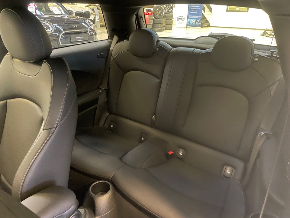 MINI Cooper SE Classic Trim 3d