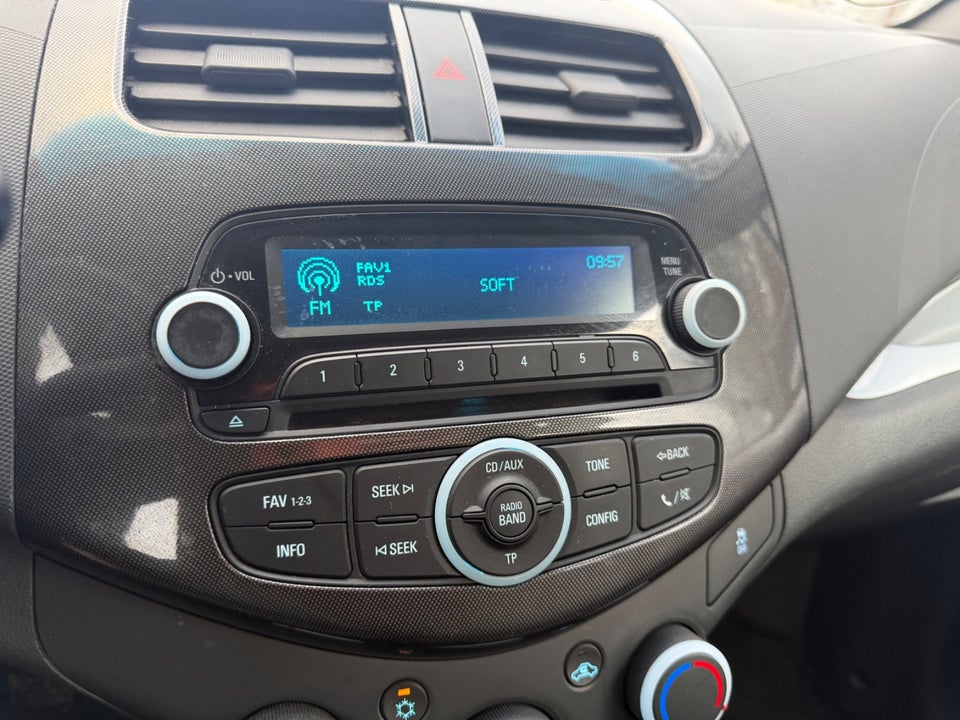 Chevrolet Spark 1,0 LT 5d