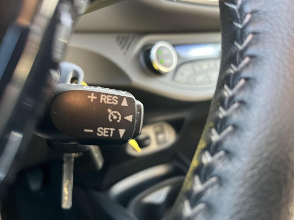 Toyota Yaris 1,5 Hybrid H2 Premium e-CVT 5d