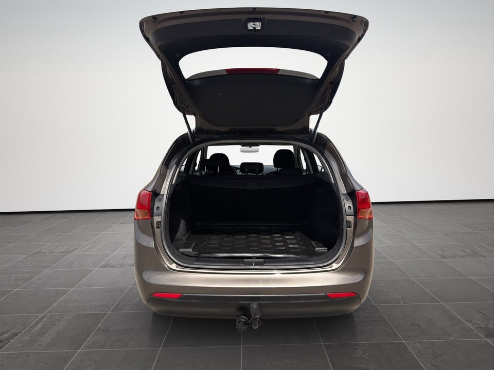 Kia Ceed 1,6 CRDi 128 Limited SW 5d