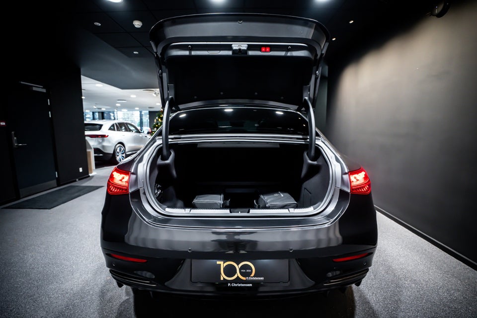 Mercedes EQE350 AMG Line 4d