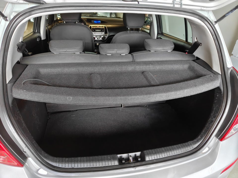 Hyundai i20 1,25 Classic XTR 5d
