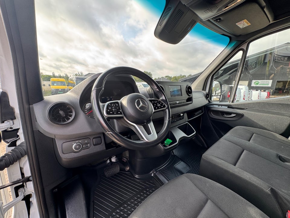 Mercedes Sprinter 317 2,0 CDi A2 Kassevogn aut. RWD