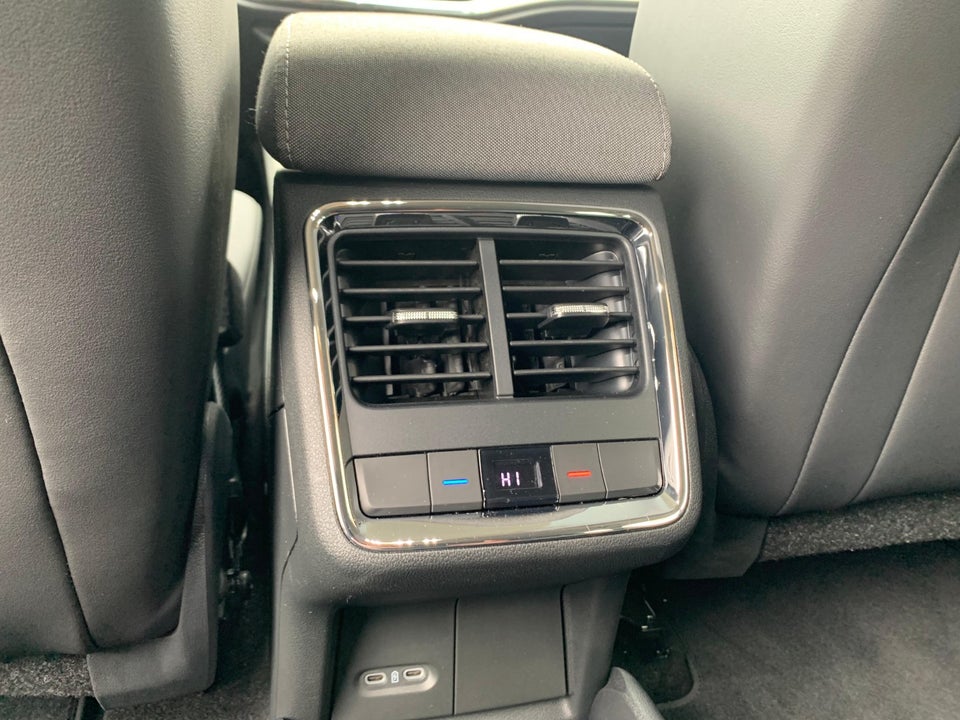 Skoda Enyaq 60 iV Loft 5d