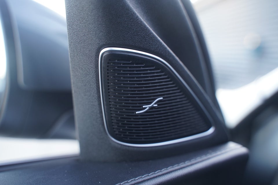 Mercedes C300 d 2,0 AMG Premium stc. aut. 5d