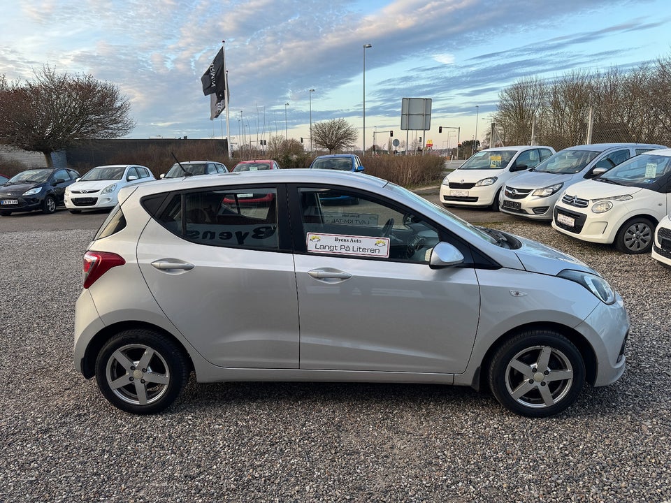 Hyundai i10 1,0 Passion 5d