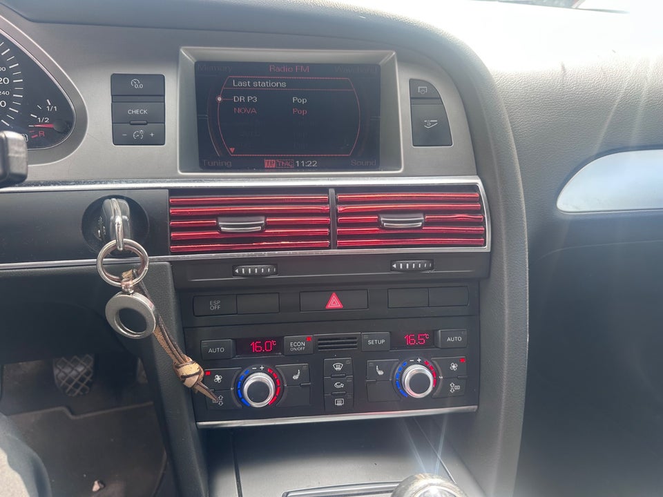 Audi A6 2,4 V6 4d