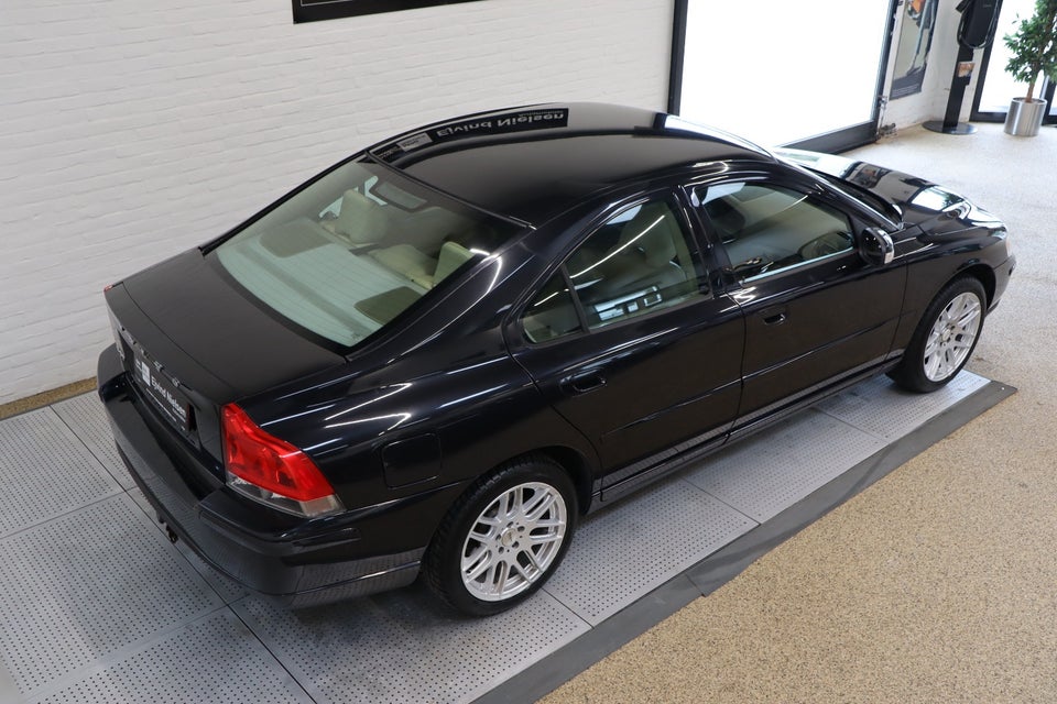 Volvo S60 2,4 140 4d