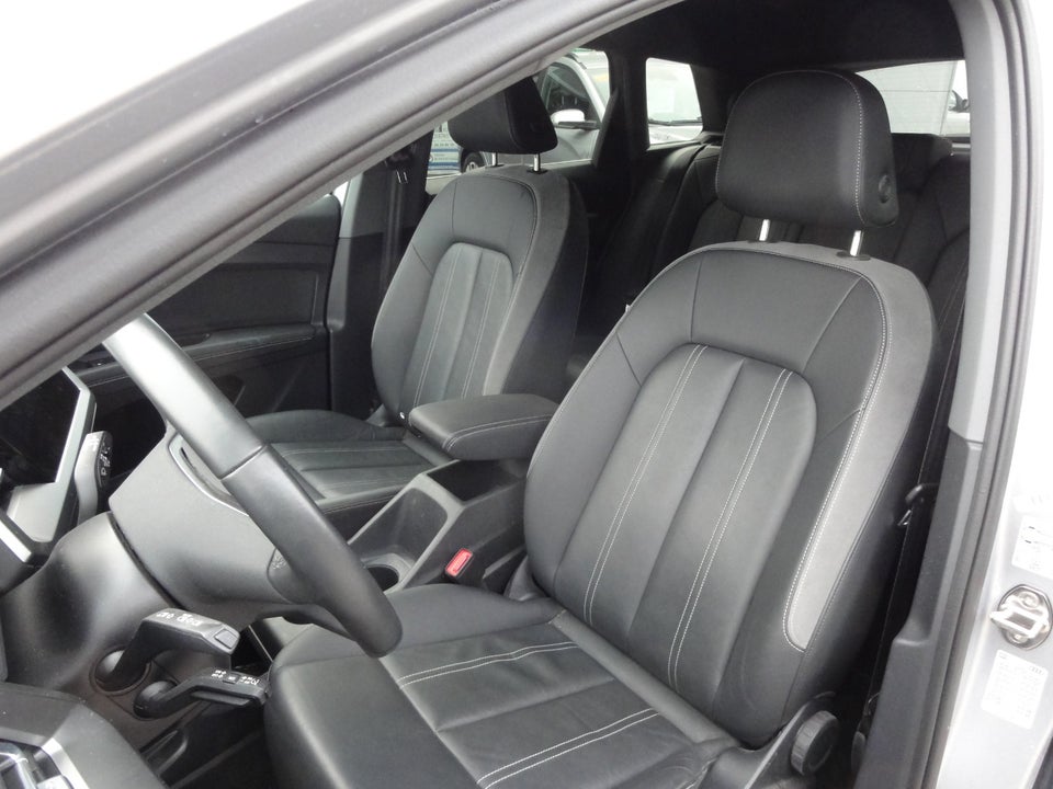 Audi Q4 e-tron 40 Attitude 5d