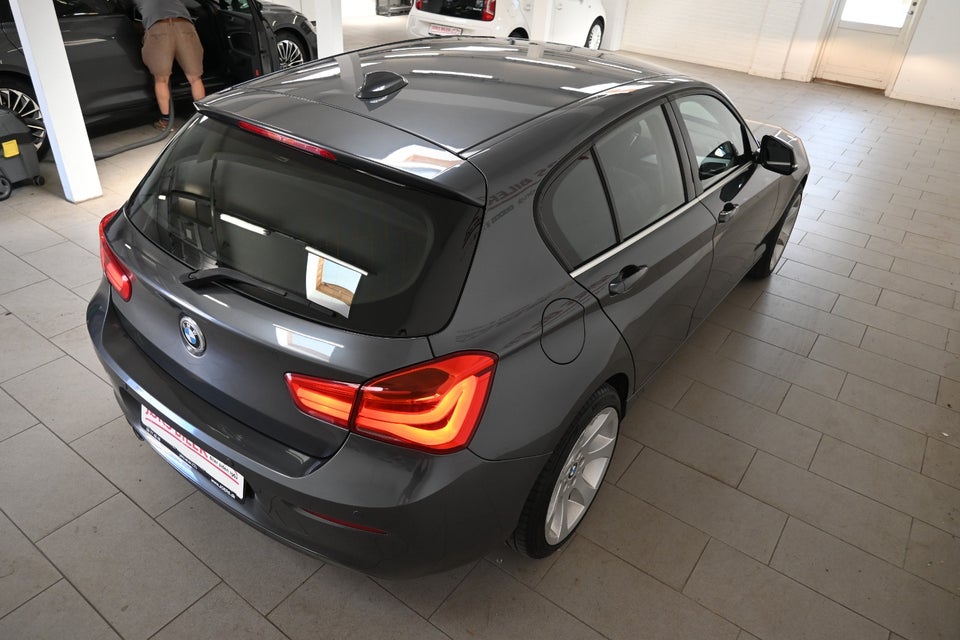 BMW 120d 2,0 Connected aut. 5d