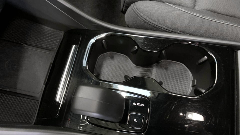 Volvo XC40 P6 ReCharge Core 5d
