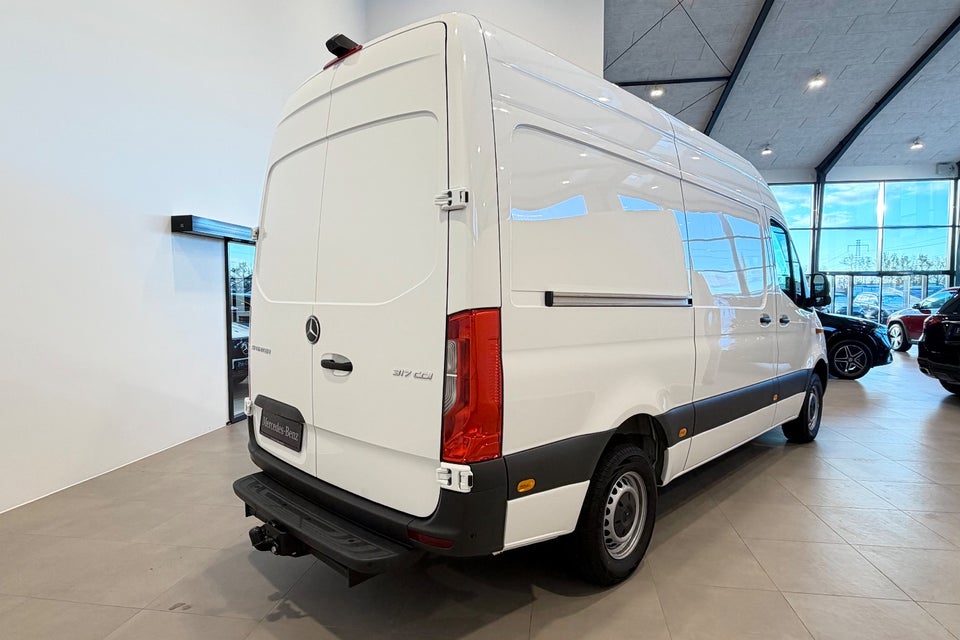 Mercedes Sprinter 317 2,0 CDi A2 Kassevogn aut. RWD