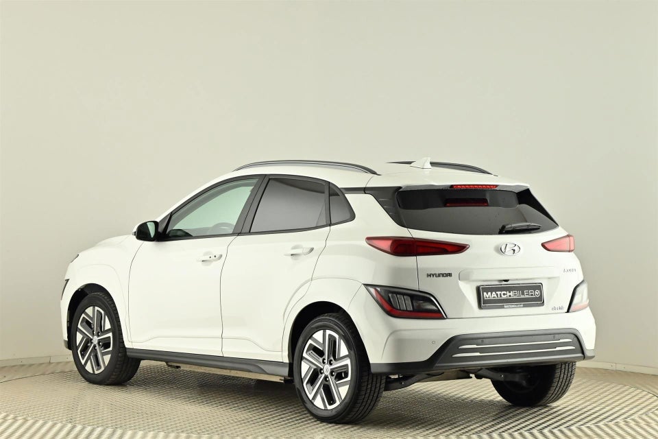 Hyundai Kona 64 EV Essential 5d