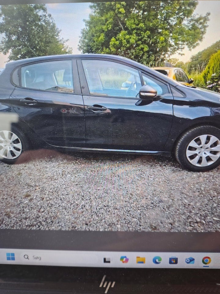 Peugeot 208 1,0 VTi Access 5d