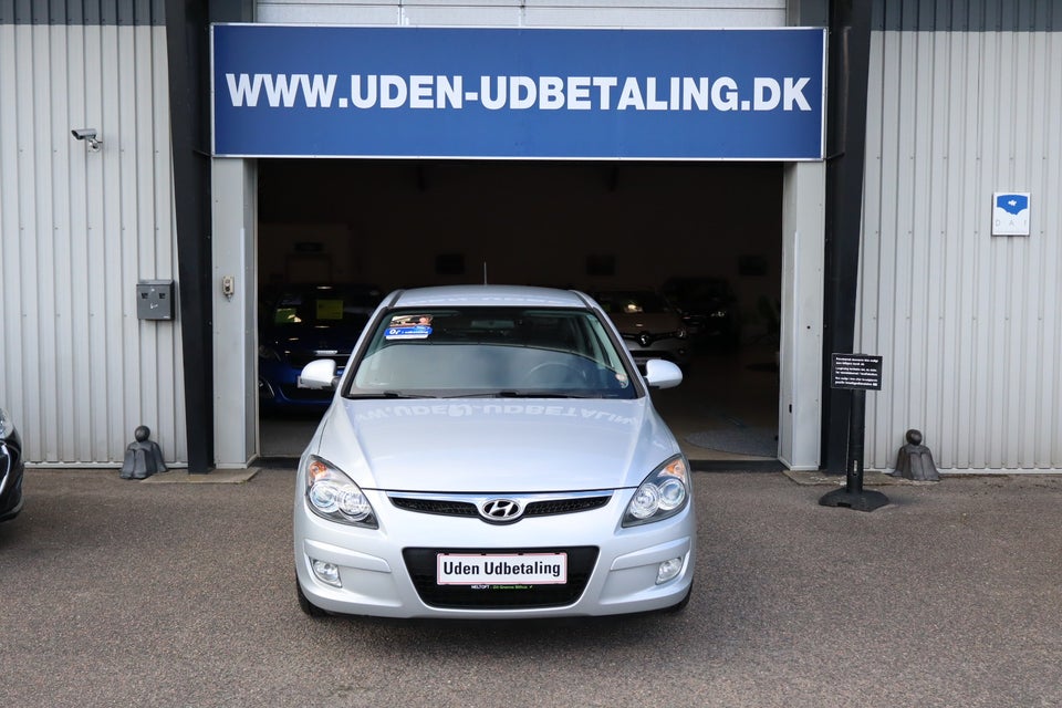 Hyundai i30 1,6 CVVT Comfort 5d