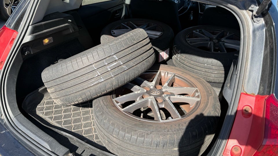 Toyota Auris 1,6 T2 Premium Comfort 5d