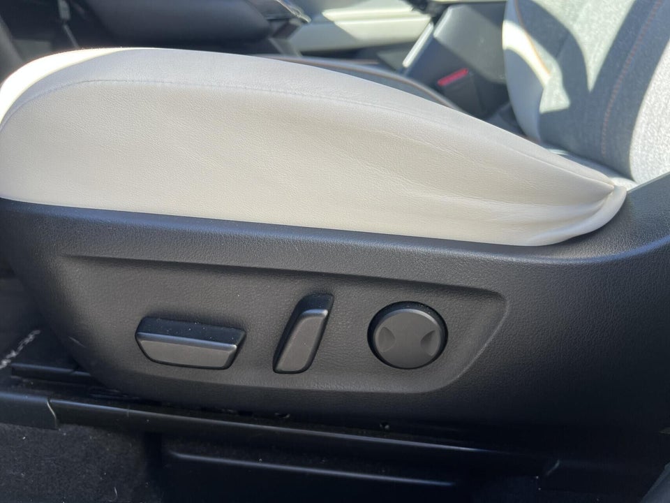 Mazda MX-30 e-SkyActiv First Edition 5d