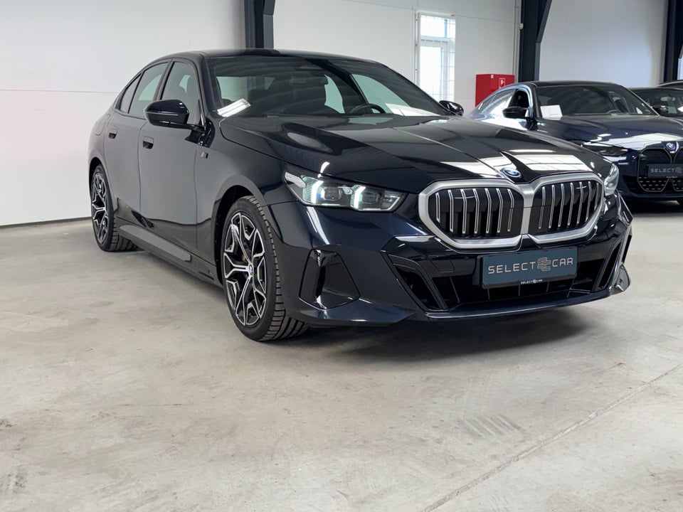 BMW i5 eDrive40 M-Sport 4d