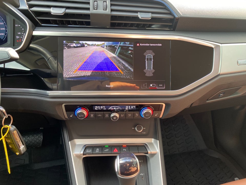 Audi Q3 45 TFSi e S-line plus S-tr. 5d