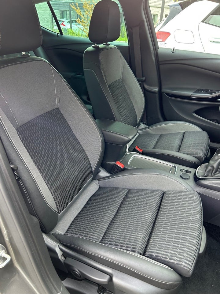 Opel Astra 1,5 D 105 Edition 5d