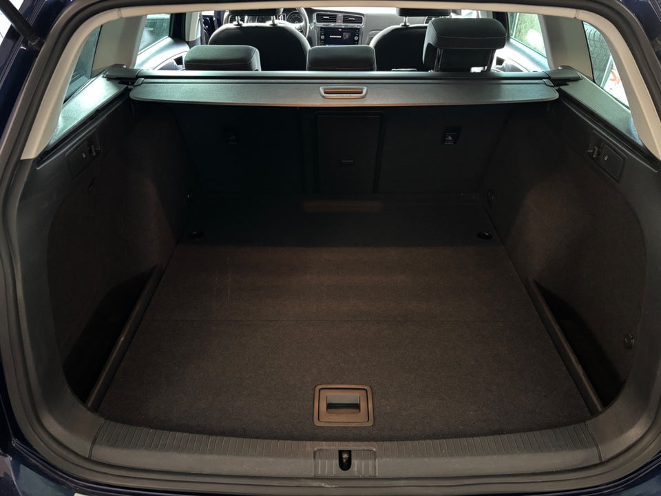 VW Golf VII 1,5 TSi 130 Highline Variant DSG 5d