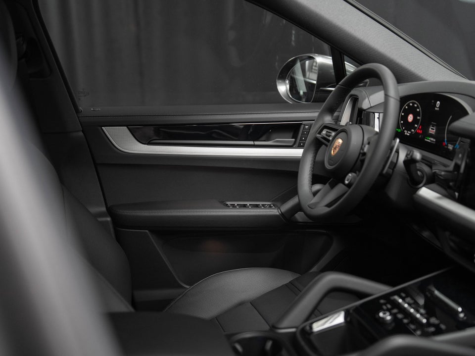Porsche Cayenne 3,0 E-Hybrid Coupé Tiptr. 5d