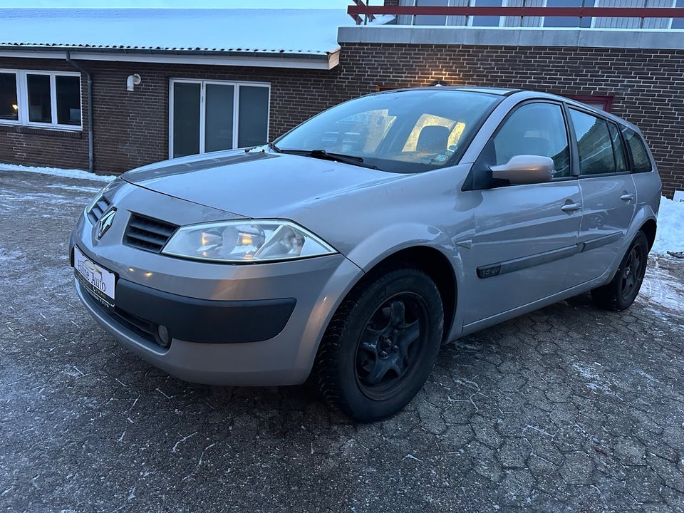 Renault Megane II 1,6 16V Expression 4d