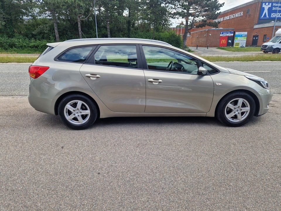 Kia Ceed 1,6 CRDi 128 Active+ SW 5d