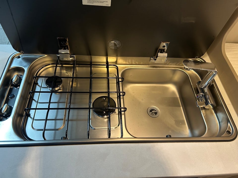 Carado CV602 PRO 2,2 JTD 140 aut. 3d