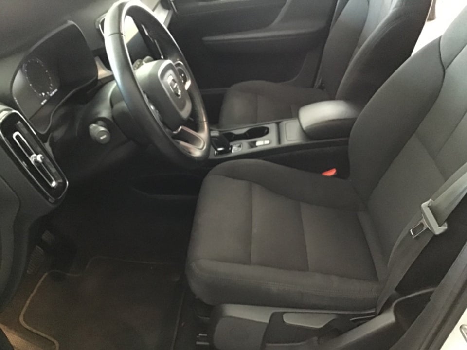 Volvo XC40 2,0 D3 150 Momentum aut. 5d