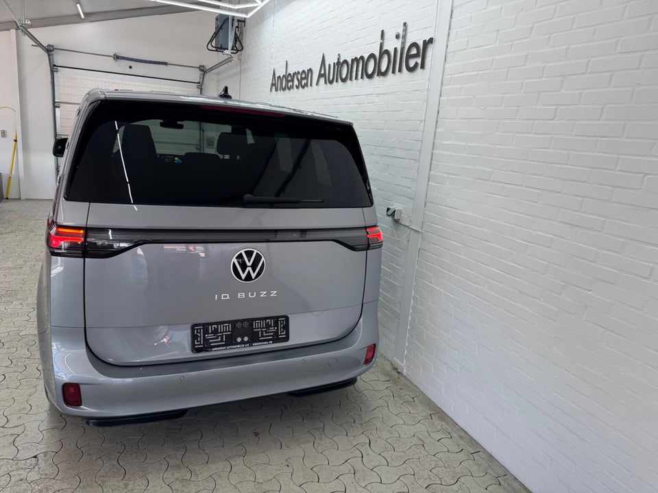 VW ID. Buzz 77 Life 75 Years Edition SWB 5d