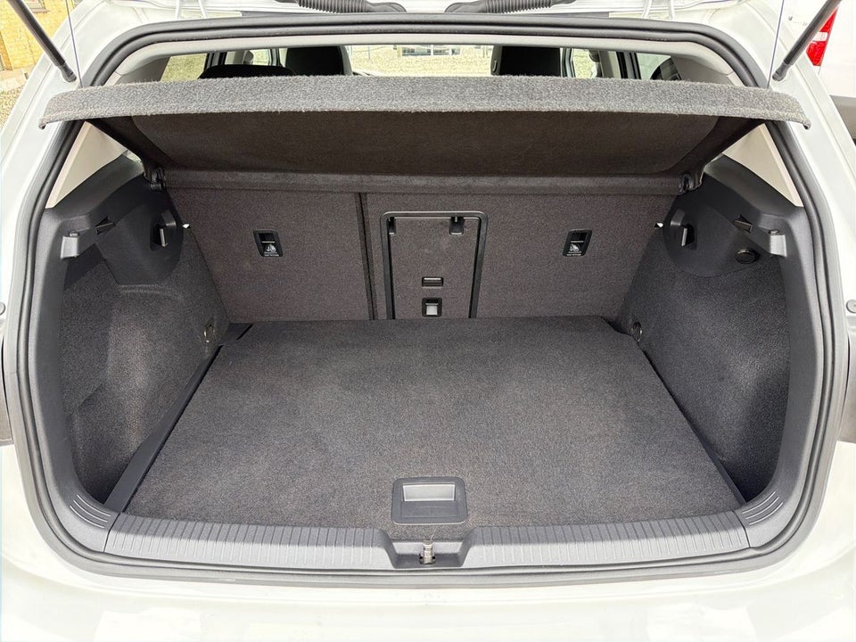 VW Golf VIII 1,5 eTSi 150 Style DSG 5d