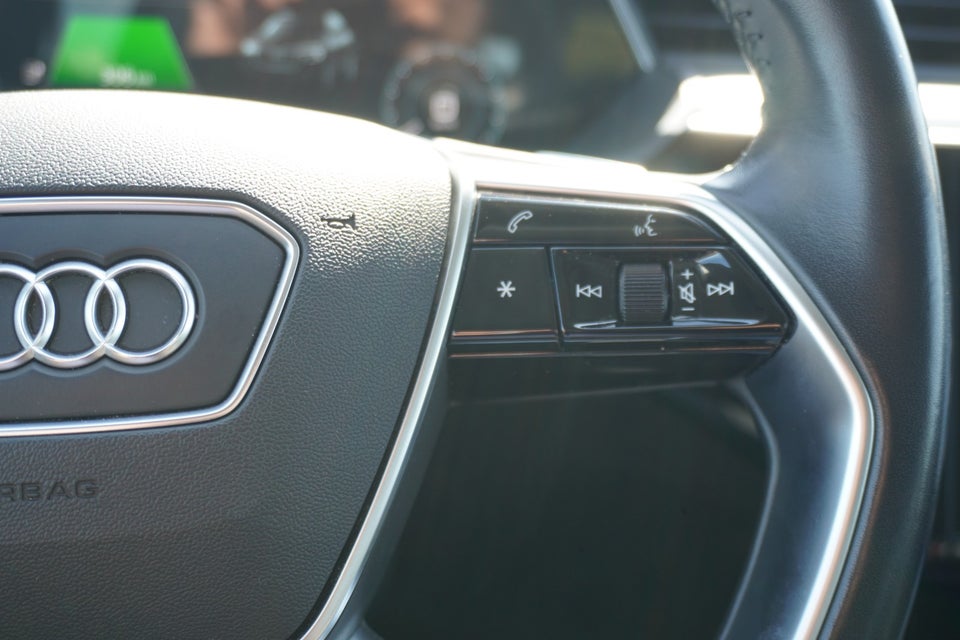 Audi e-tron 55 Prestige quattro 5d