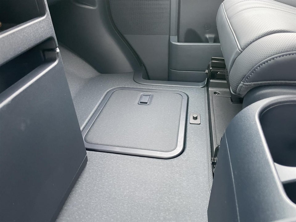 Kia PV5 71 Long Range Upgrade 5d