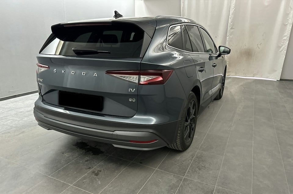 Skoda Enyaq 80 iV Plus Loft 5d