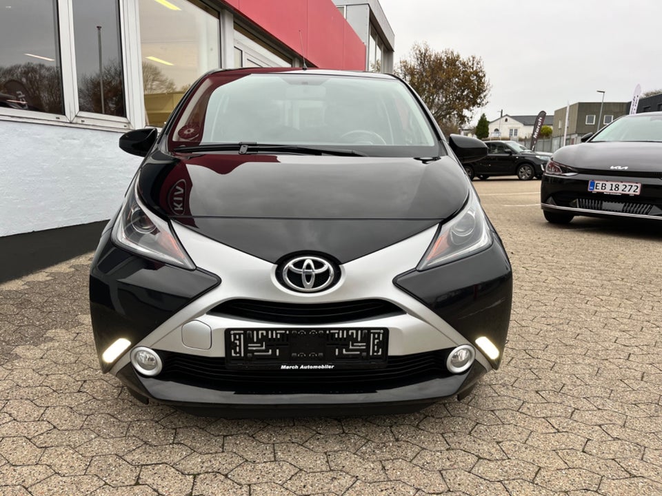 Toyota Aygo 1,0 VVT-i x-black II 5d