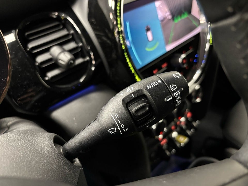 MINI Cooper SE Maximise 3d