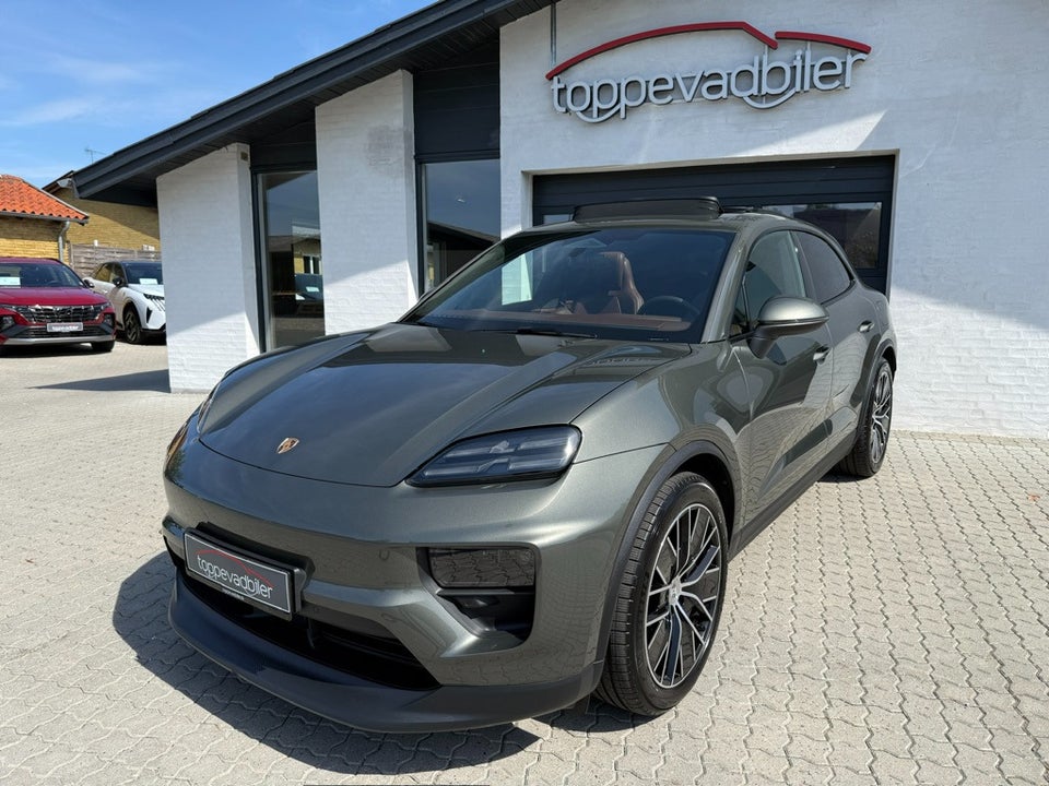 Porsche Macan 4 5d