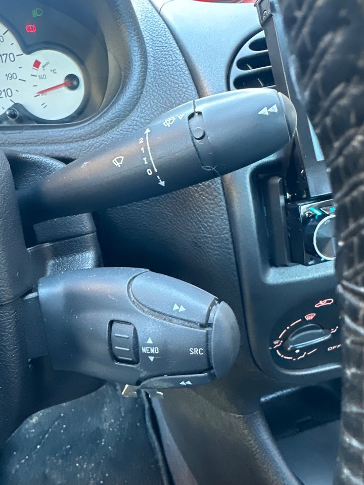 Peugeot 206 1,6 16V CC 2d