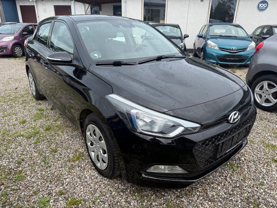 Hyundai i20 1,25 Spring 5d