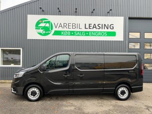 Renault Trafic, modelår 2023, 77,000 km