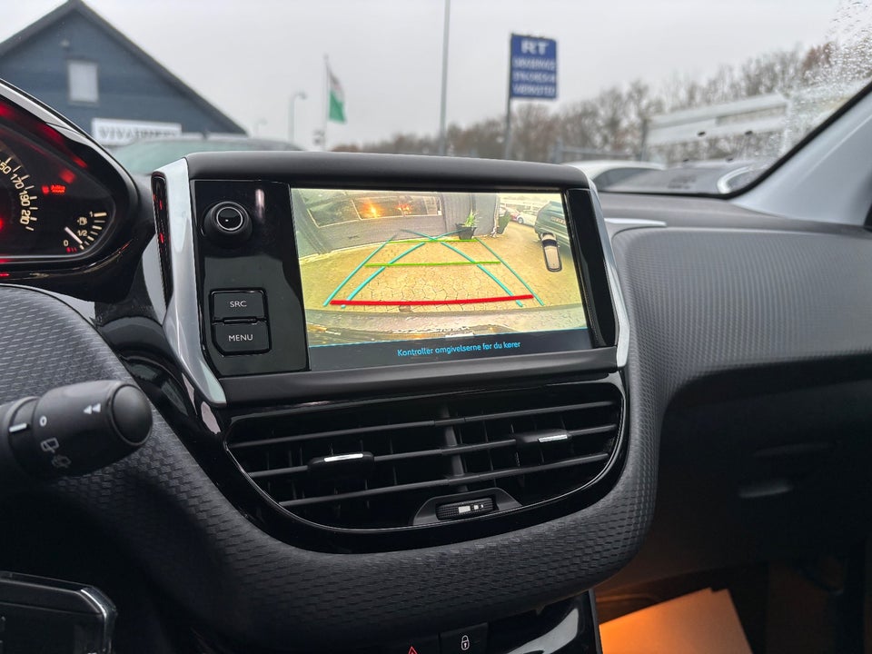 Peugeot 208 1,6 BlueHDi 100 Allure Sky 5d