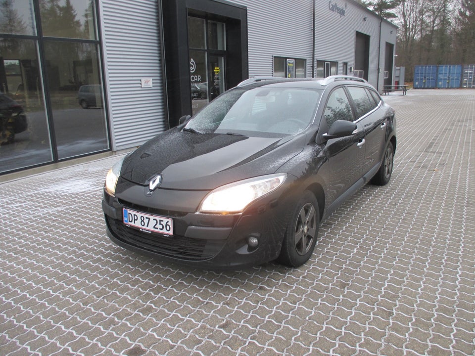 Renault Megane III 1,5 dCi 110 Expression Sport Tourer aut. 5d