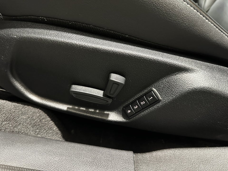 Ford Mondeo 2,0 EcoBoost Titanium aut. 4d