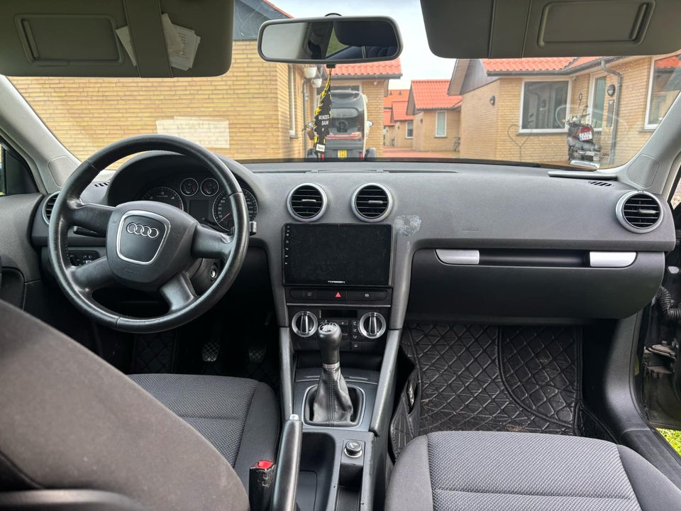 Audi A3 2,0 TDi Ambiente 3d