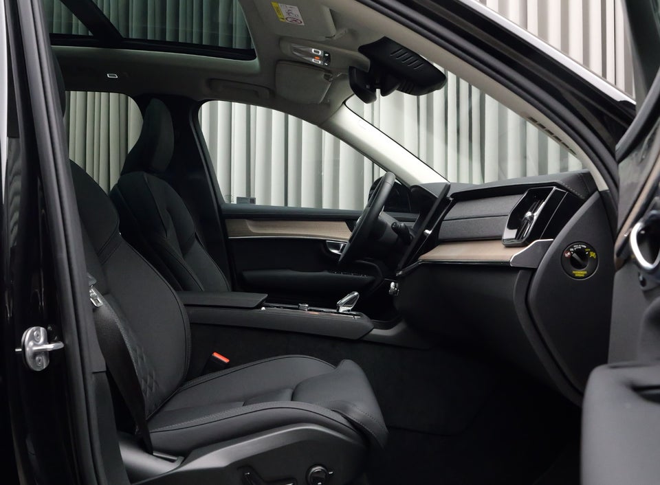 Volvo XC90 2,0 T8 ReCharge Ultra Dark aut. AWD 7prs 5d