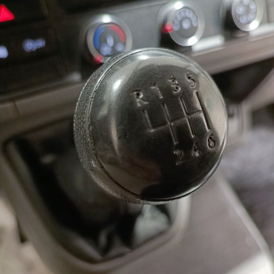 VW Crafter 35 2,0 TDi 177 Kassevogn L4H3